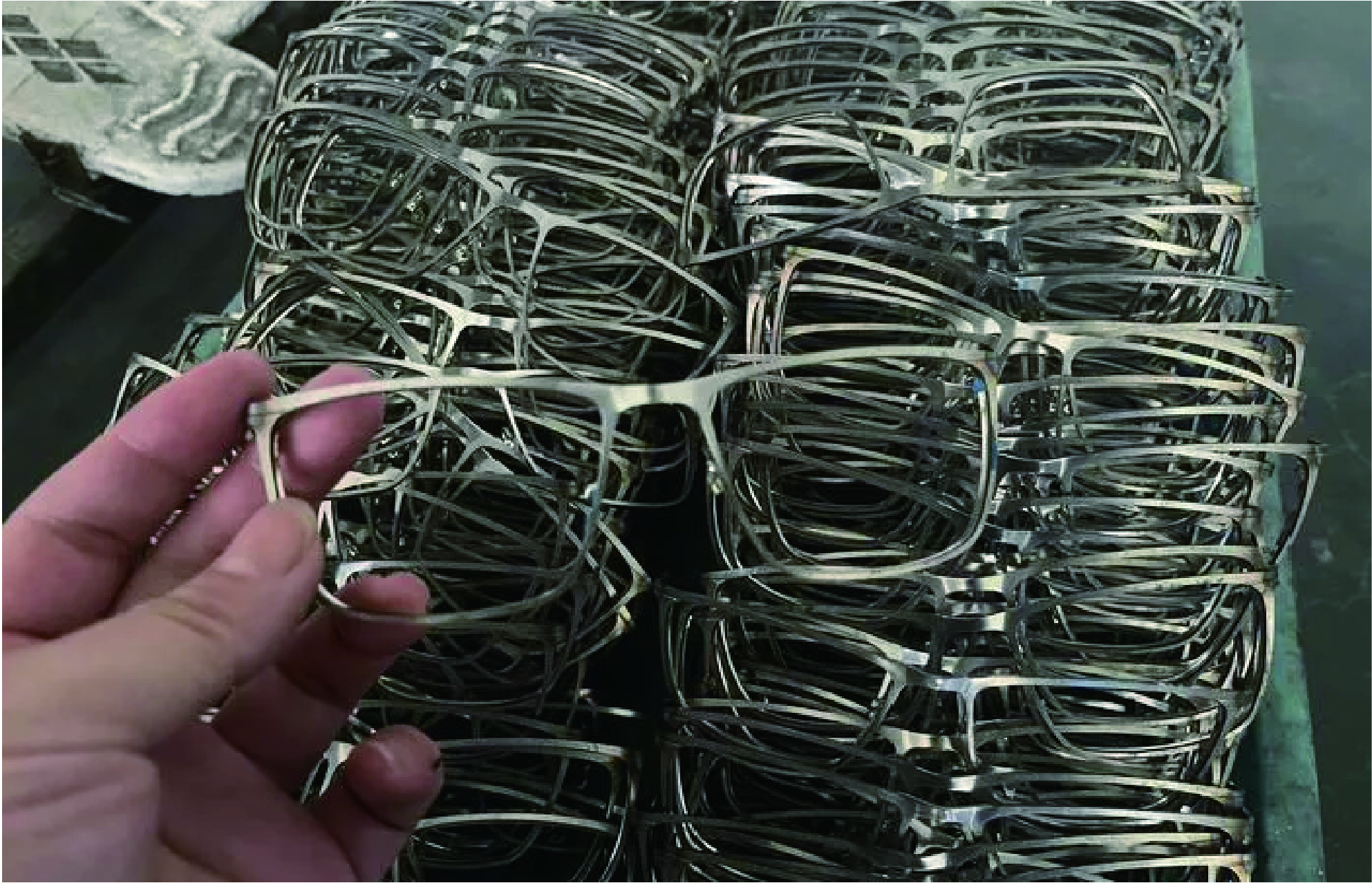 Electroplating Technology in Premium Eyewear: Where Aesthetics Meet ...